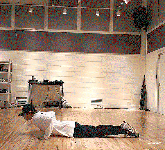 rhwKJh.gif