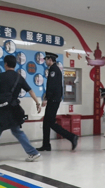 riHukH.gif