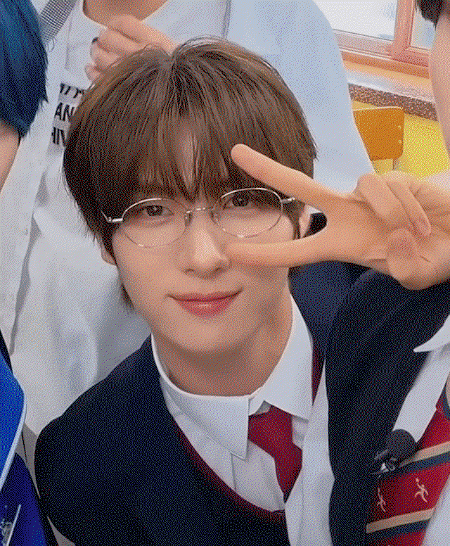 roHXic.gif