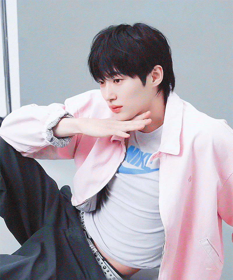 rtbnNW.gif