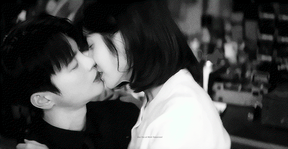 rvlsbn.gif