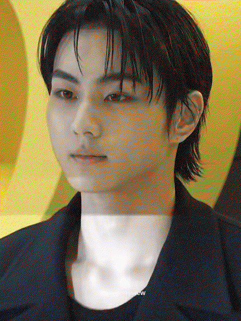 rwDzhy.gif