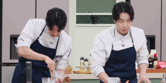 rysLXq.gif
