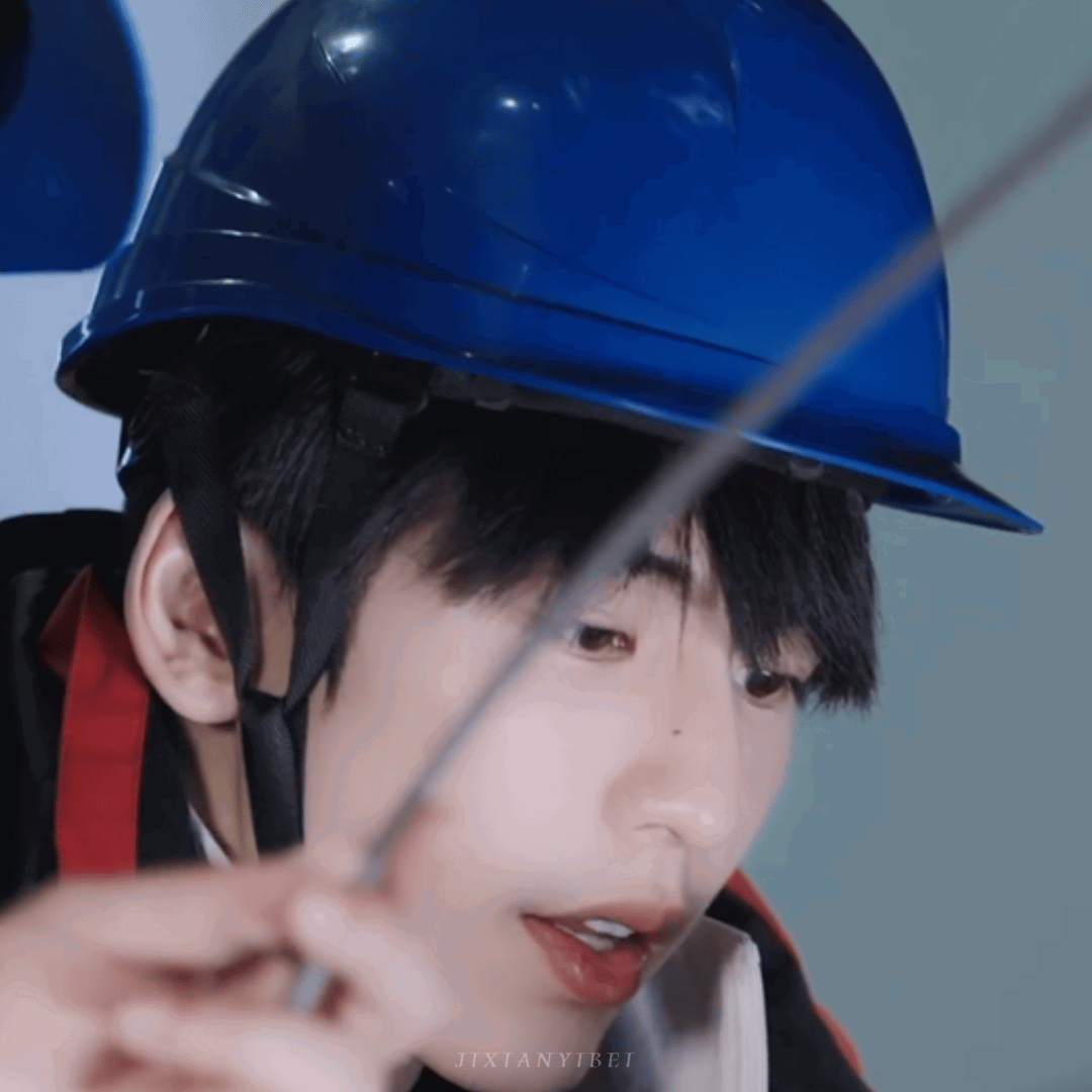 sAKgDG.gif