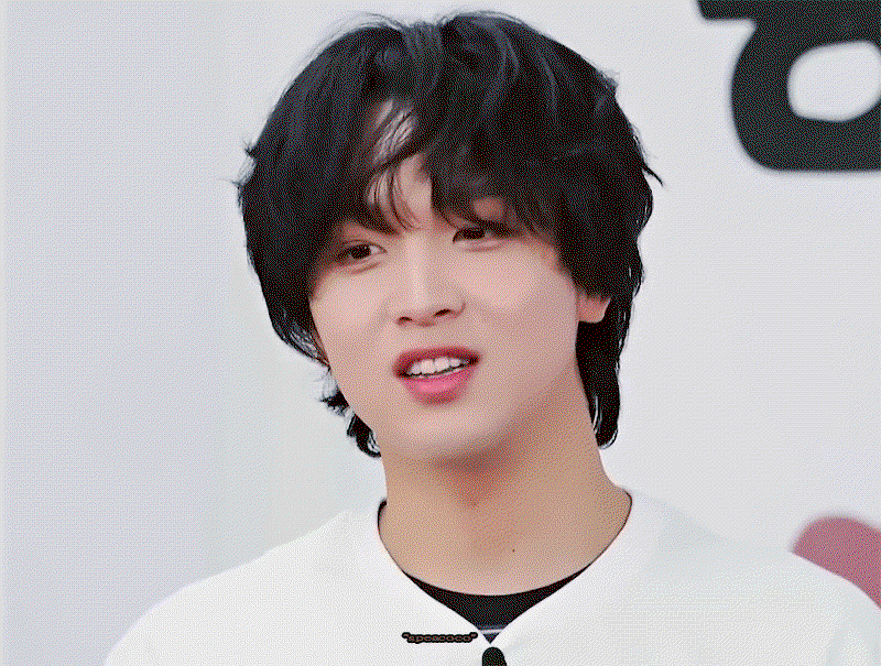 sHcCvq.gif