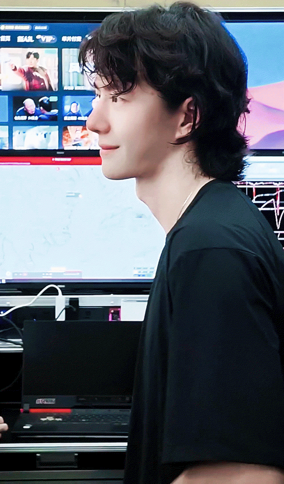 sQensJ.gif
