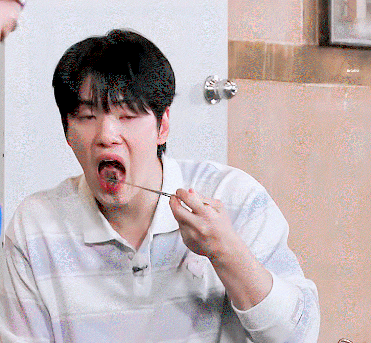 sQgbBn.gif