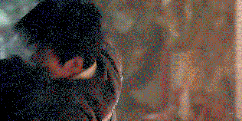 sjQyAO.gif