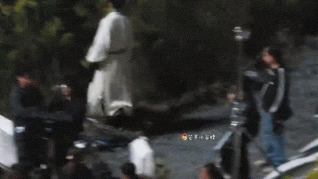 soMOBz.gif