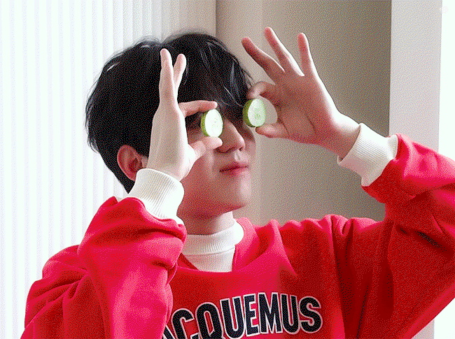 sutVoU.gif