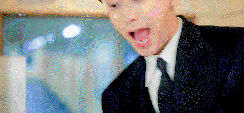 tHiDpA.gif