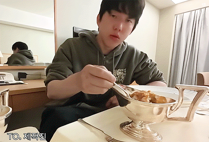 tQWytQ.gif