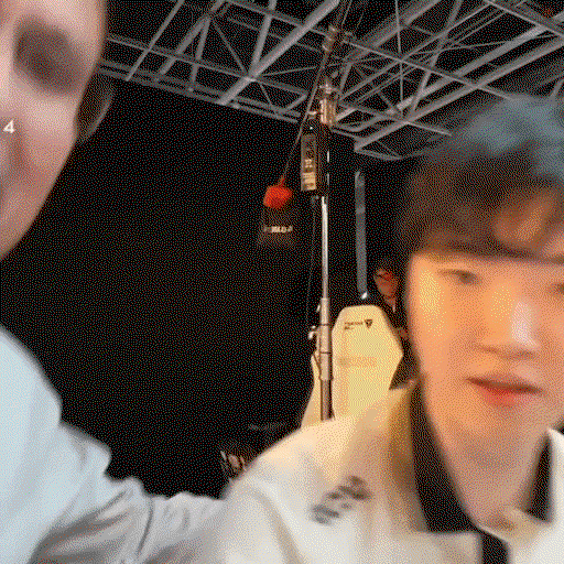 tWEKuq.gif