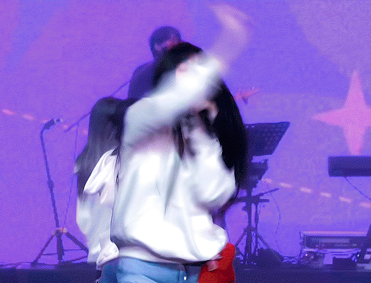 tmZHgk.gif