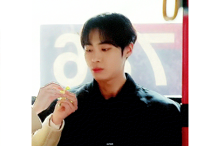 tqiQkk.gif