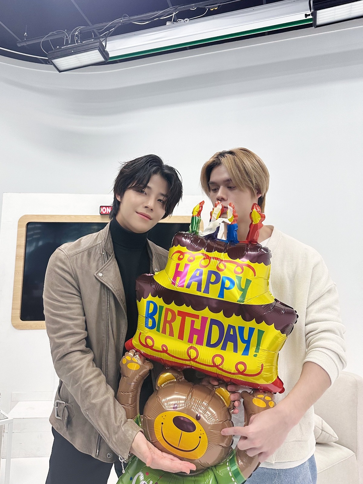 더쿠 공트) Arirang Radio "RADIO' CLOCK" 완료, 손준형 프린스