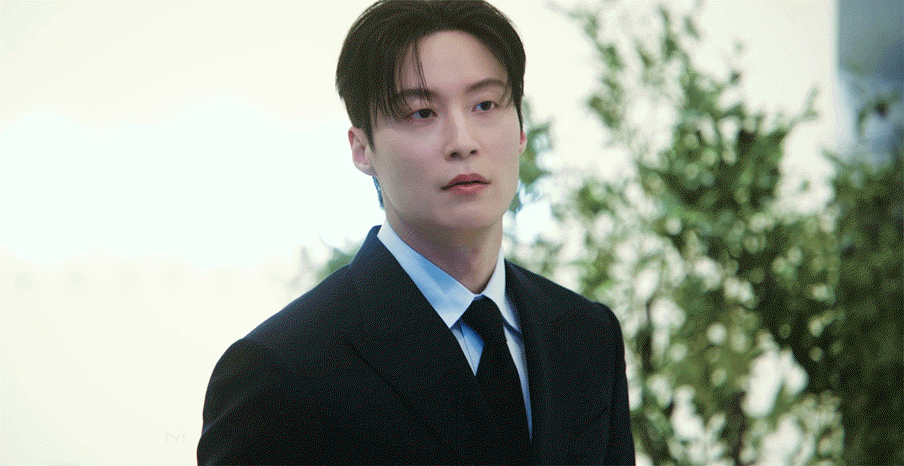 tuvYAM.gif