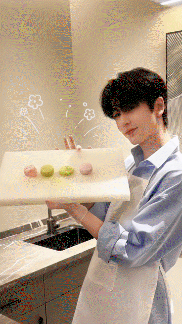 txlAWu.gif