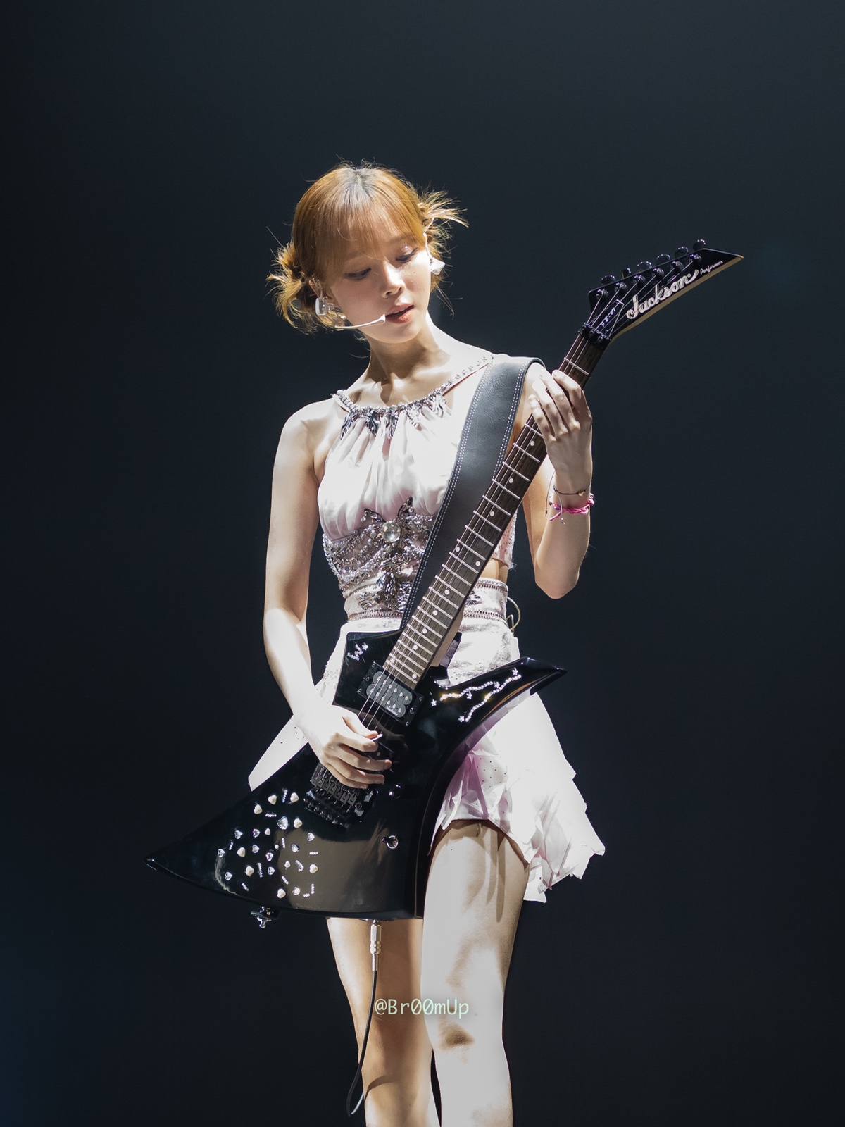 더쿠 - 일렉 연주하는 아기 락스타 뽀삐🐶🎸