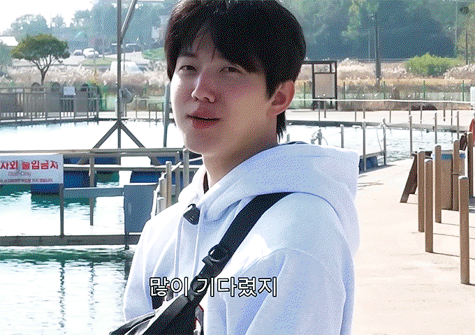 uJjfGm.gif