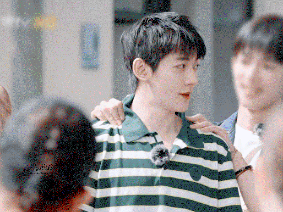 uJyKXo.gif