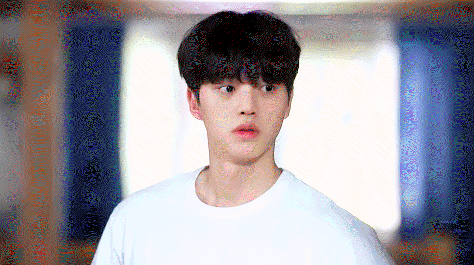 uKwQMw.gif