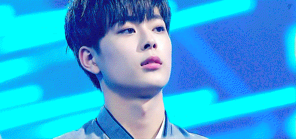 uQNpZM.gif