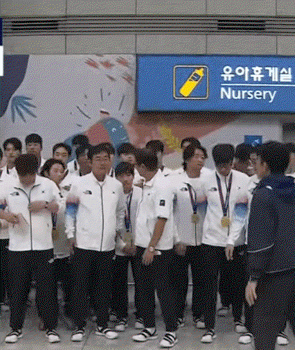 uVSWhs.gif