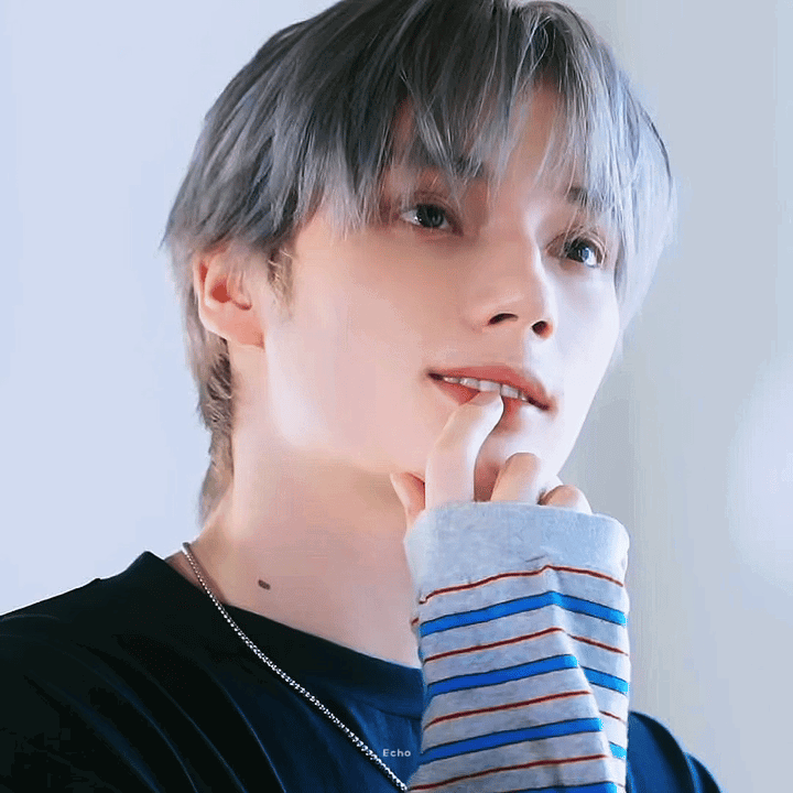 uVaAat.gif