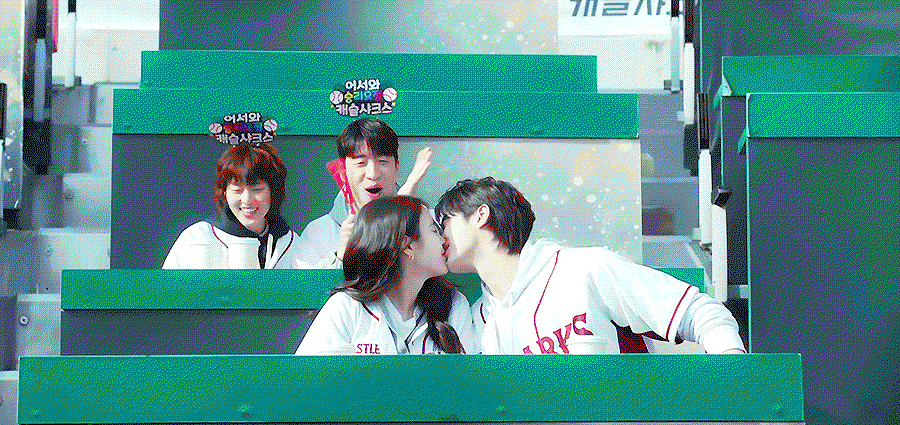 uVugHf.gif