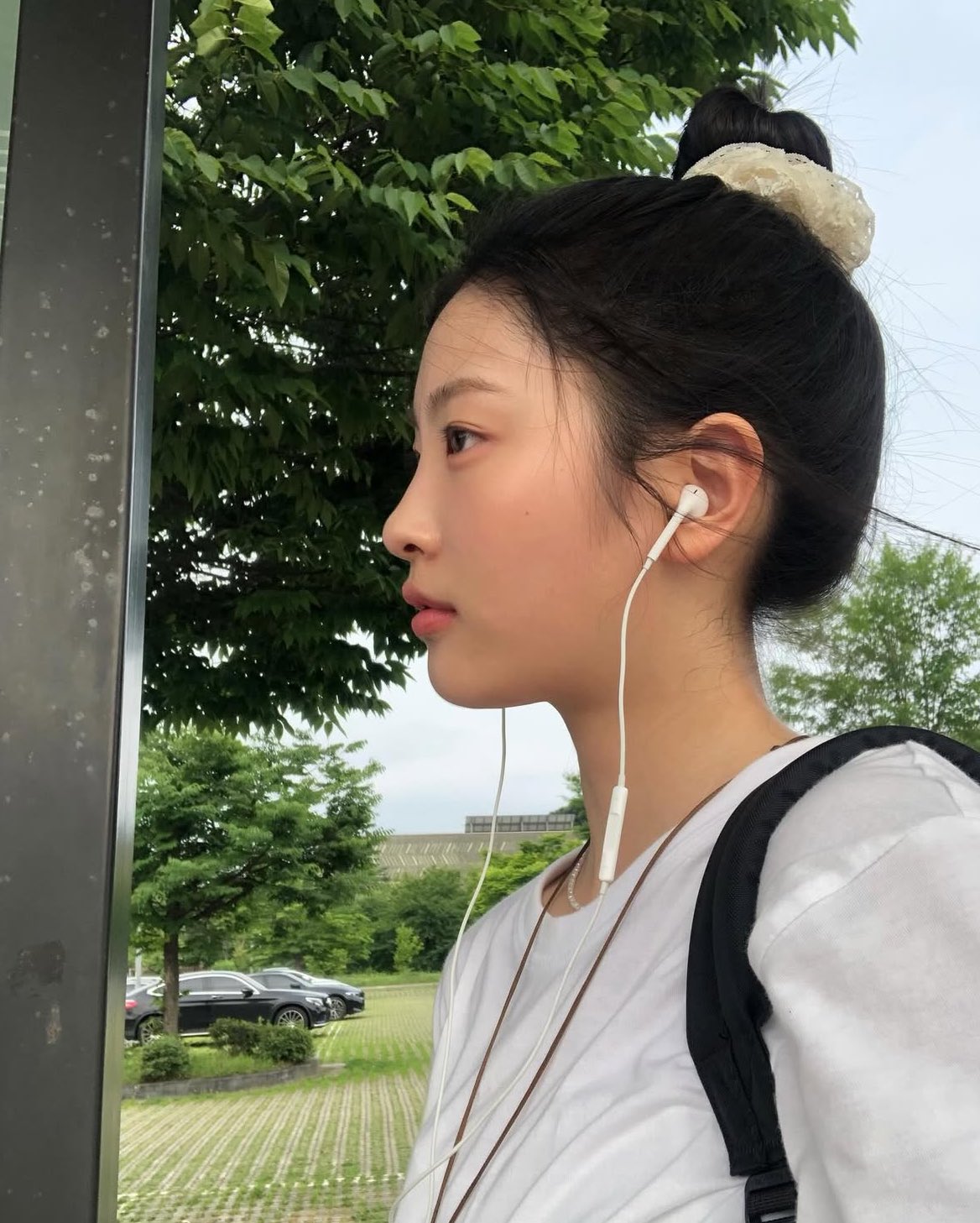 ueYAtz