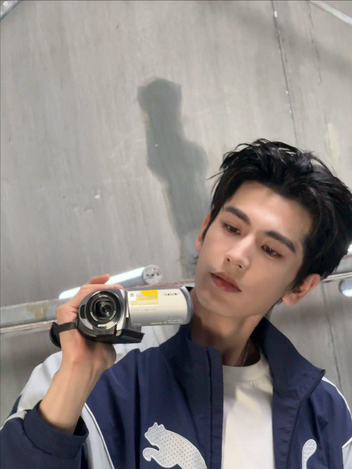 ugmrdY.gif