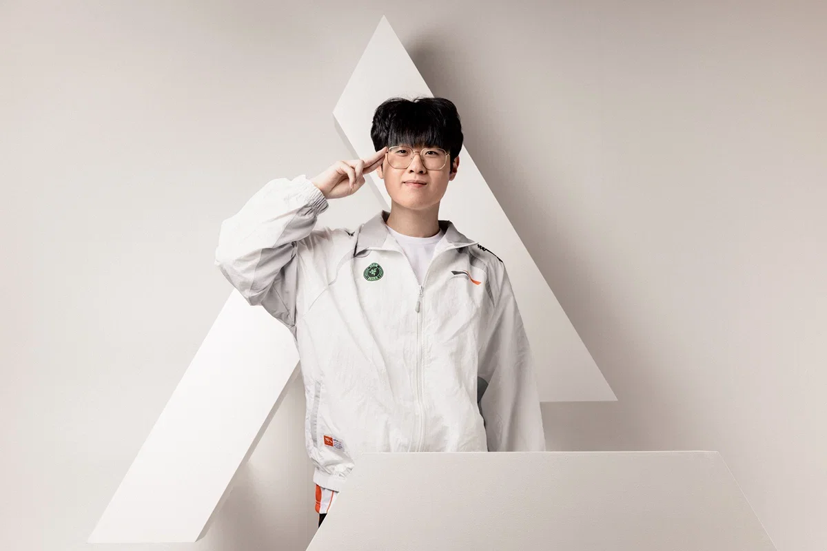 ujPwNU