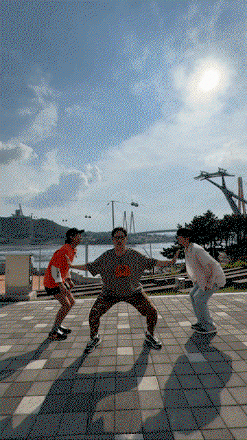 unsUfm.gif