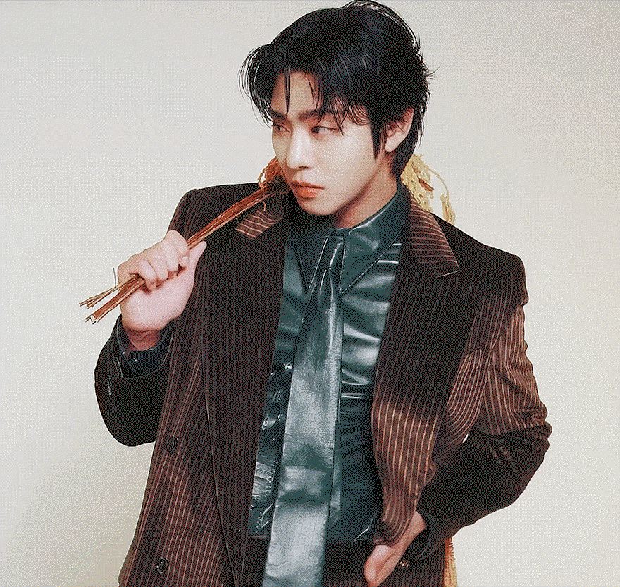uqvcEW.gif