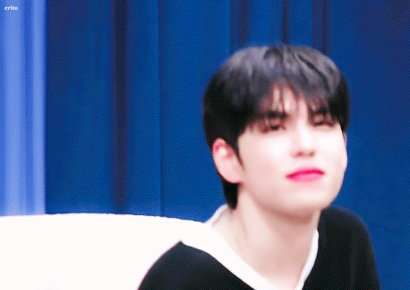 uuWMvx.gif