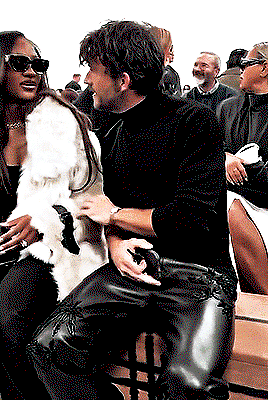 vCuttE.gif