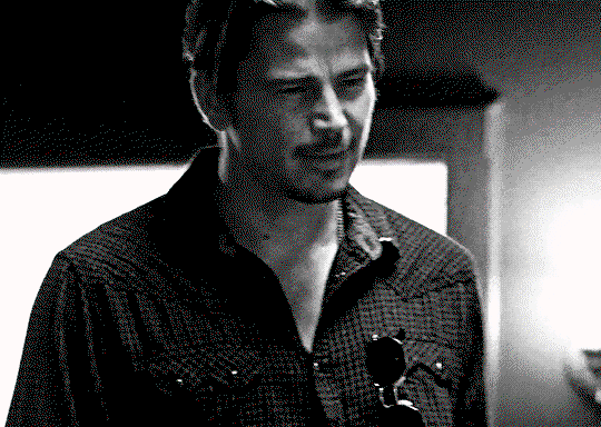 vMqkFH.gif