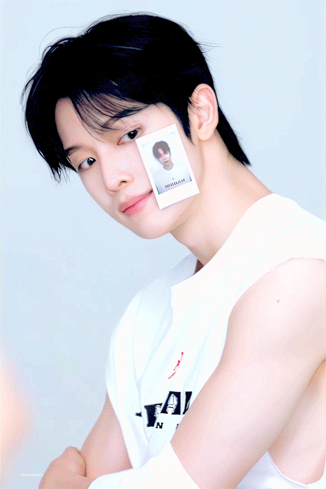 vOwUcf.gif
