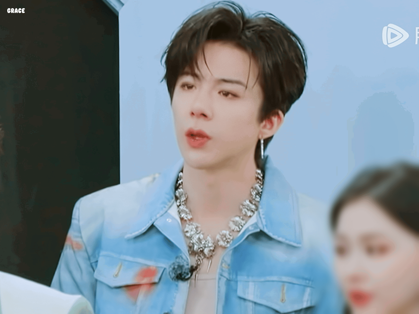 vUiPYe.gif