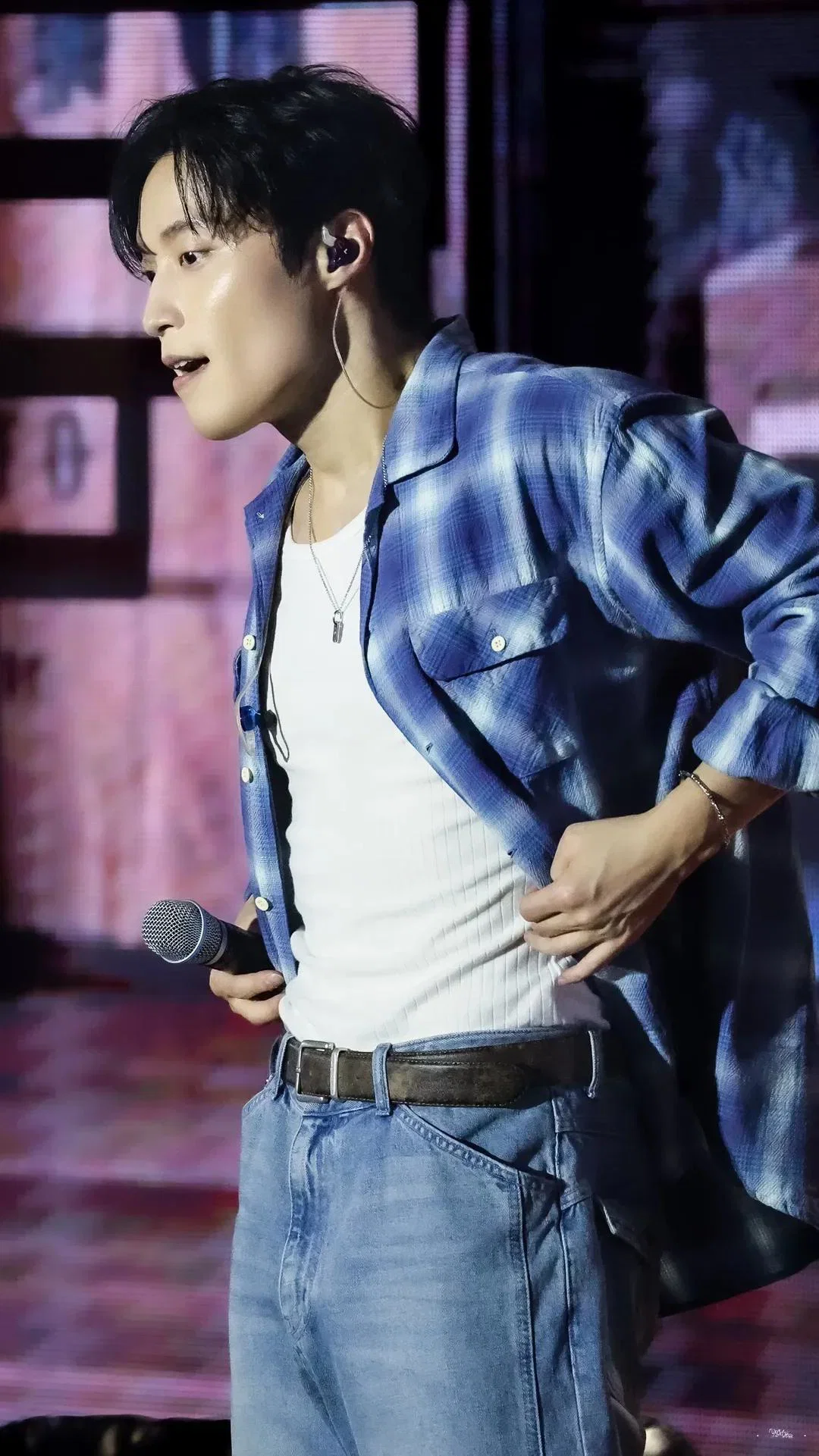 vcJsHc.webp