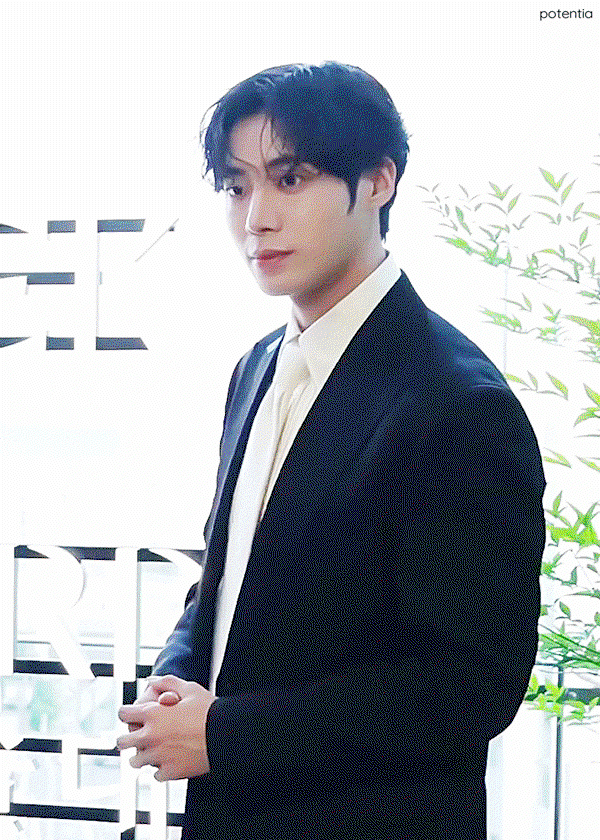 vgHSqu.gif