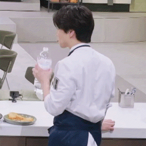 vhPayi.gif