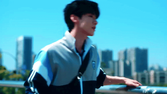 vjVXTT.gif