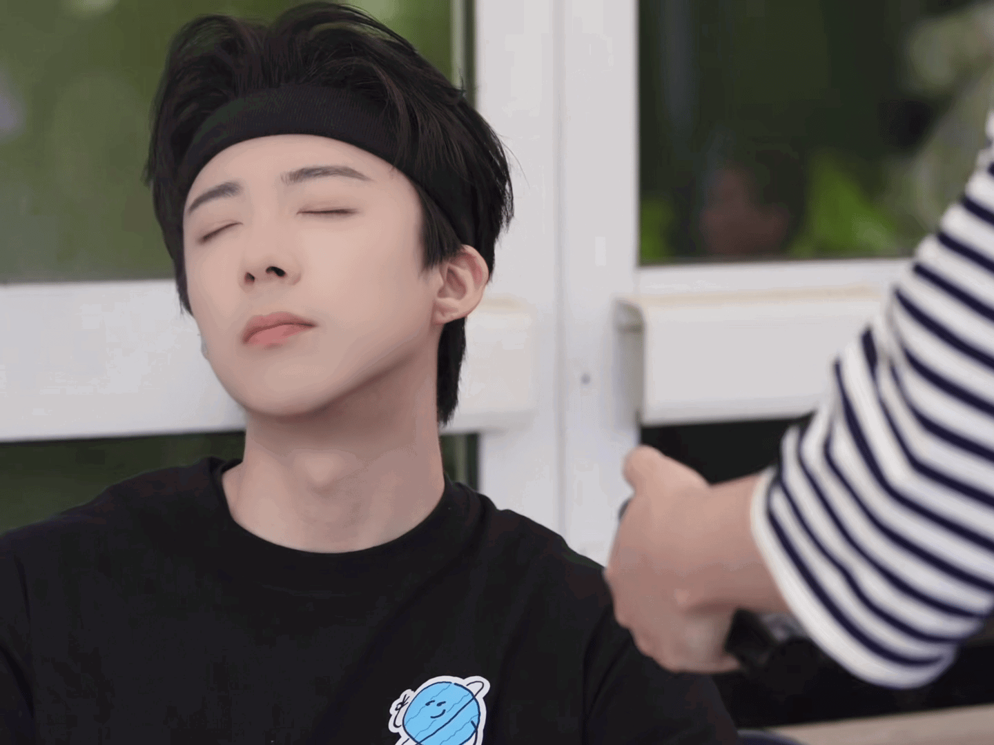 vkTMJi.gif