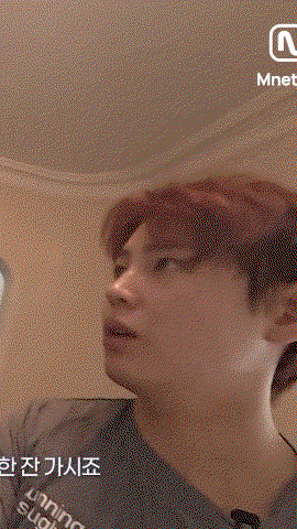 wHUYAL.gif