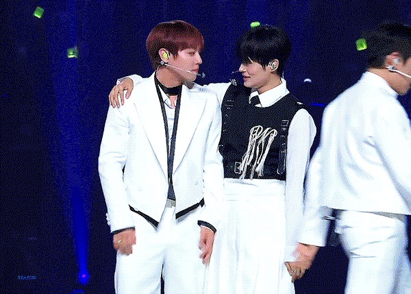 wJSxrV.gif