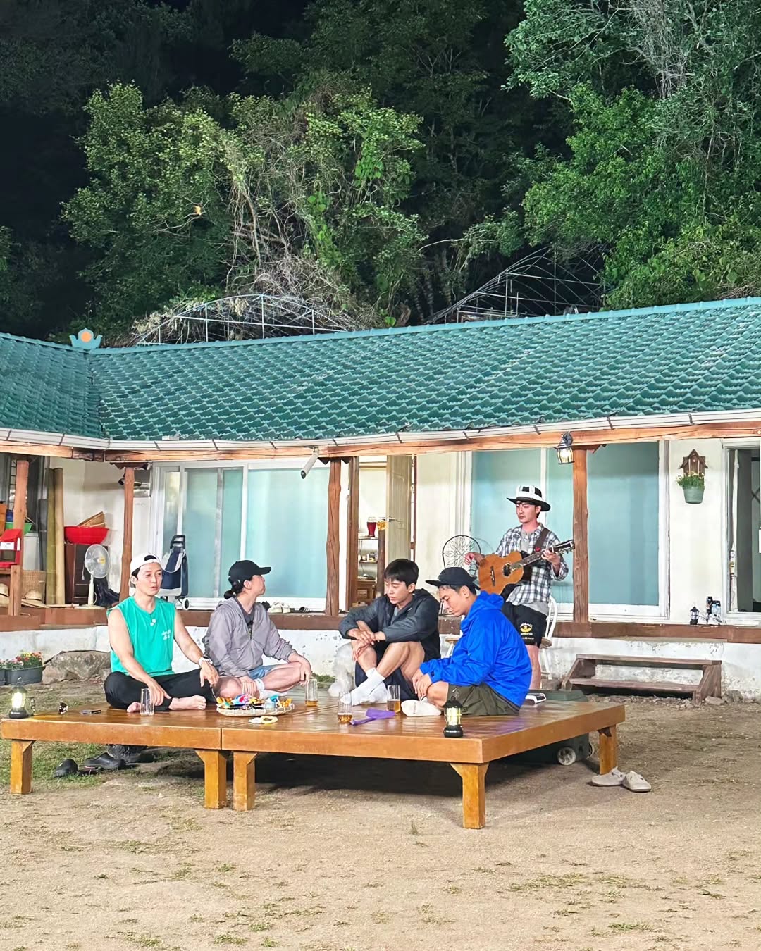 wRFwCj