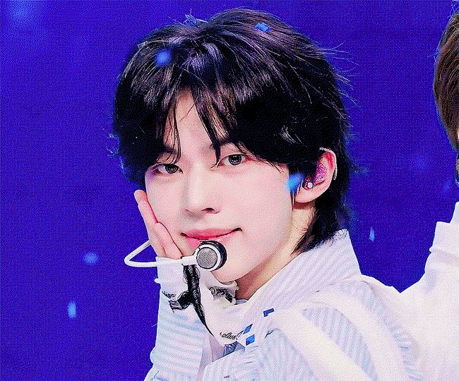 wRKbRU.gif
