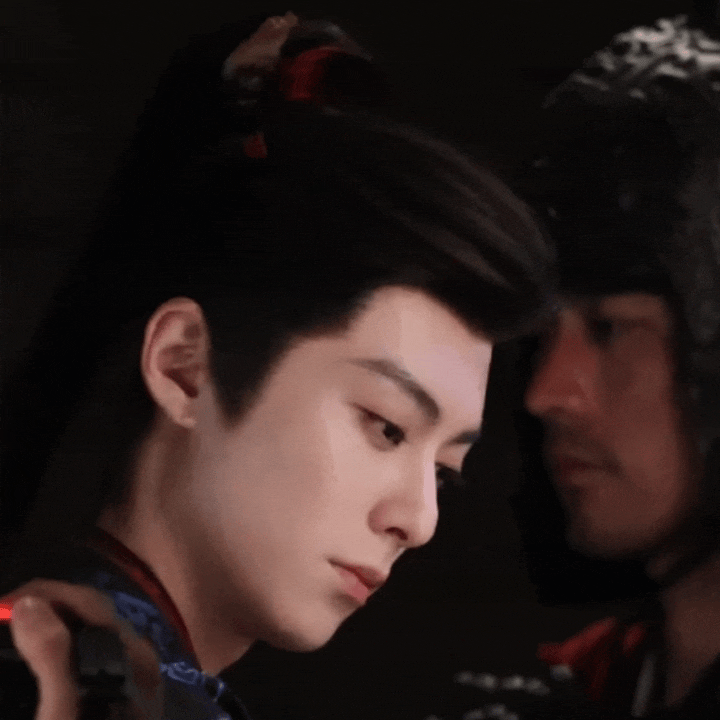 wWYgHU.gif